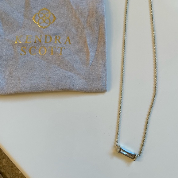 Kendra Scott Rufus Pendant Necklace -Smoky Crystal - Picture 6 of 6